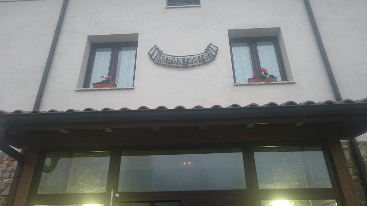 Hotel Santuario Urkiola - Lagunetxea Urquiola Exterior photo
