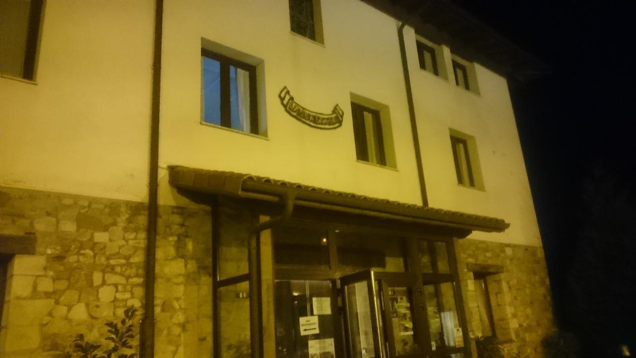 Hotel Santuario Urkiola - Lagunetxea Urquiola Exterior photo